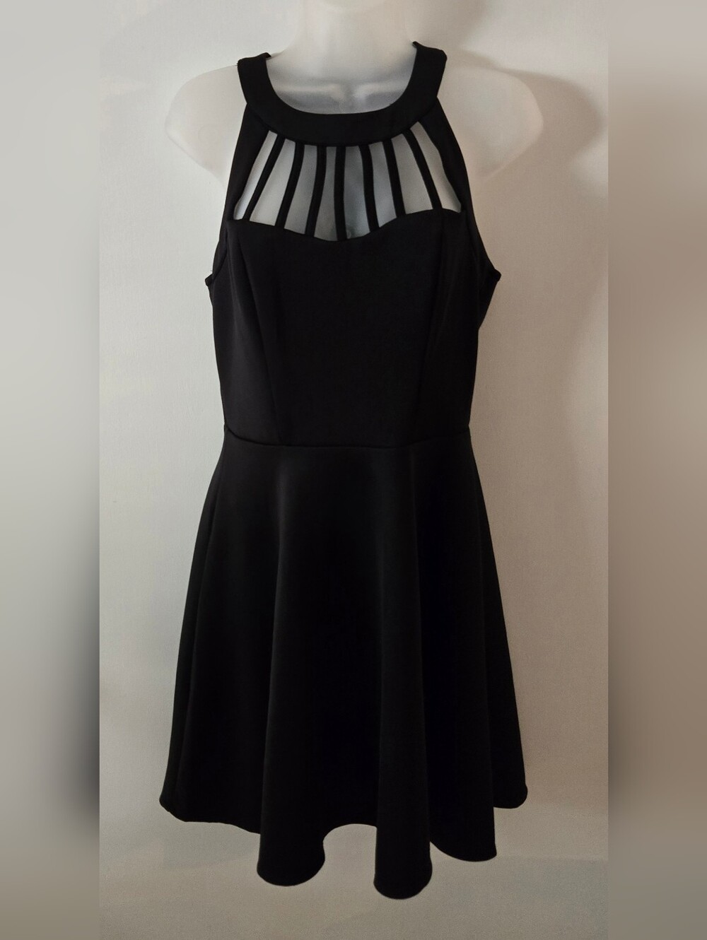 Three Pink Hearts Trixxi Black Mini Halter Jrs Sz Large Stretch Fit And Flare